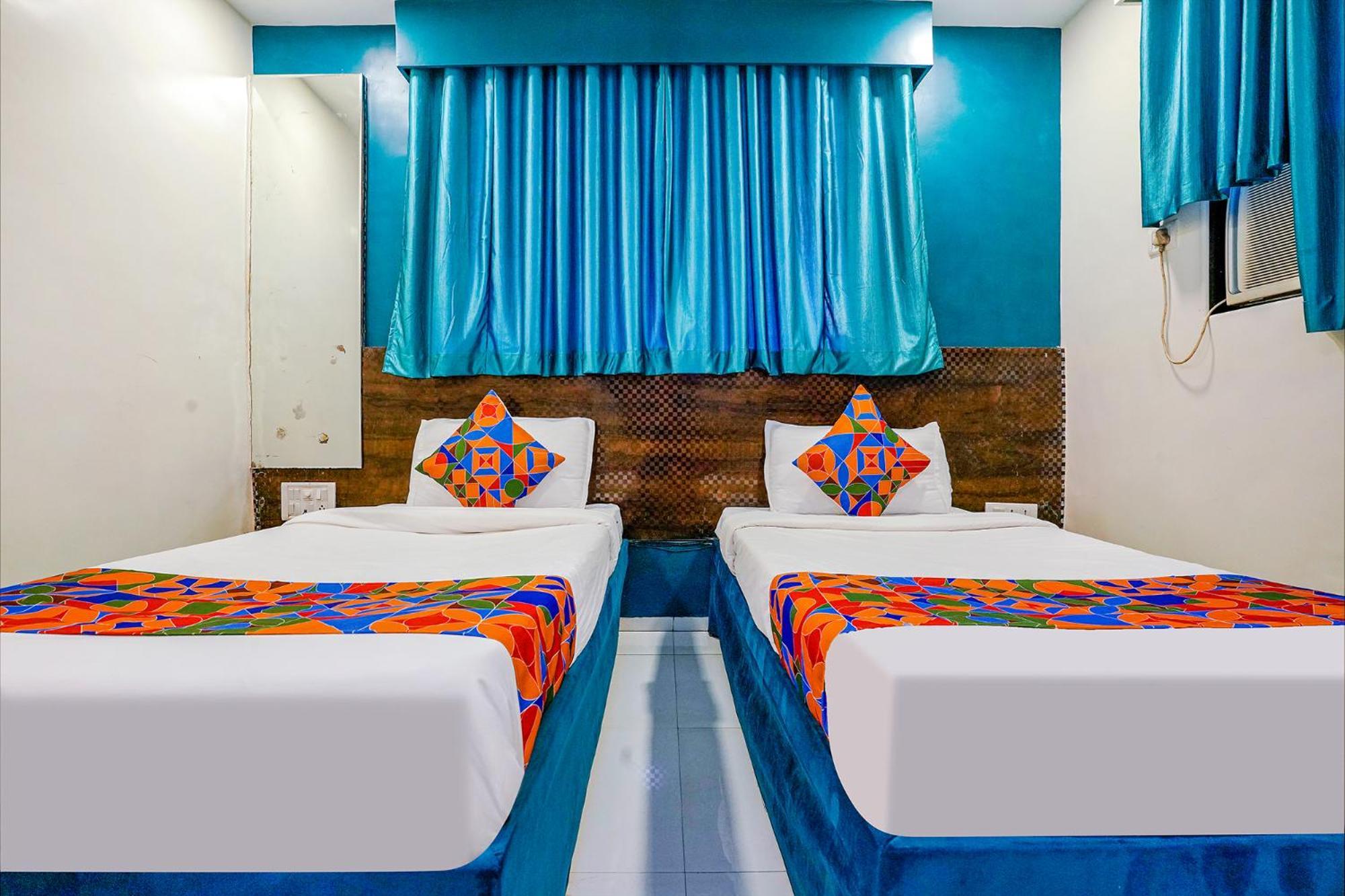 Hotel Bindra Elite Mumbai Bagian luar foto