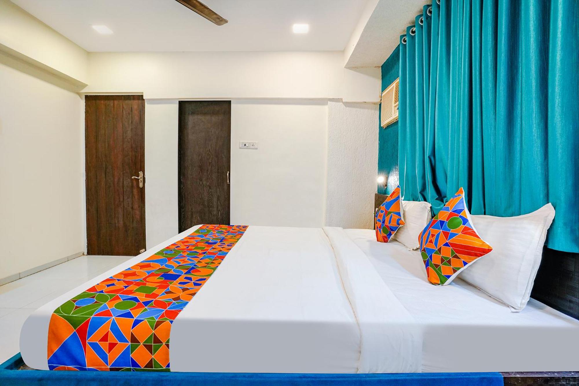 Hotel Bindra Elite Mumbai Bagian luar foto